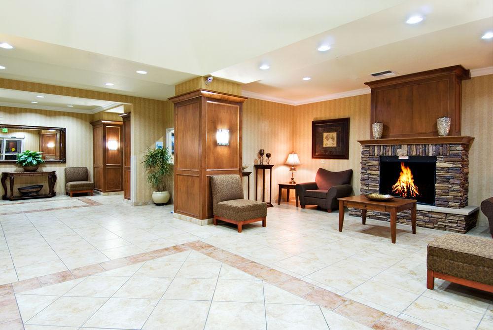 Holiday Inn Express & Suites Klamath Falls Central By Ihg Екстер'єр фото
