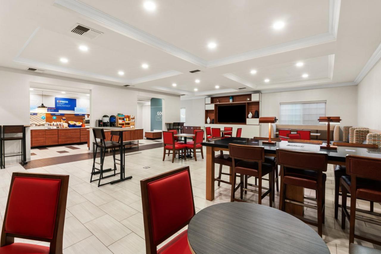 Holiday Inn Express & Suites Klamath Falls Central By Ihg Екстер'єр фото
