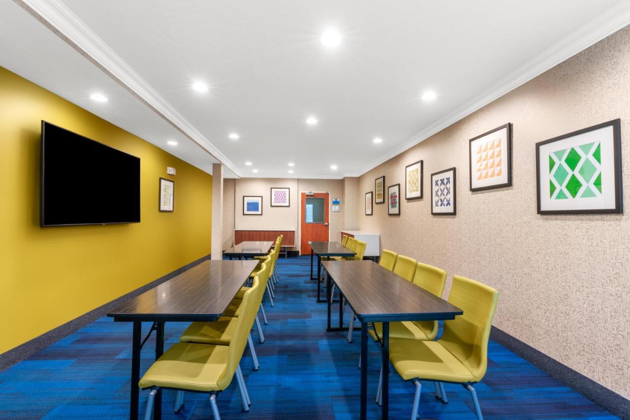 Holiday Inn Express & Suites Klamath Falls Central By Ihg Екстер'єр фото