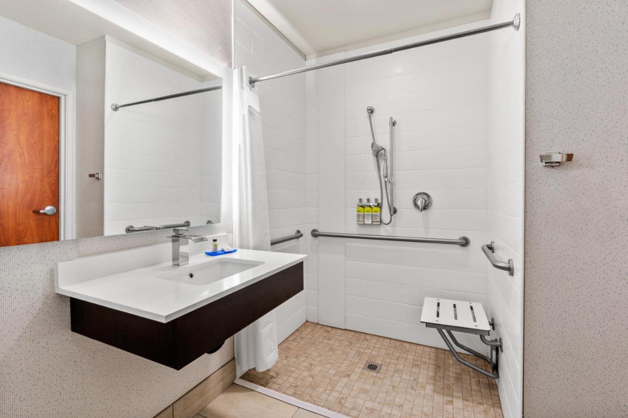 Holiday Inn Express & Suites Klamath Falls Central By Ihg Екстер'єр фото